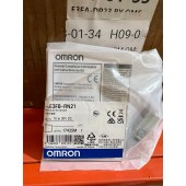 OMRON 欧姆龙 圆柱型光电传感器 E3FB-RN21 OMS