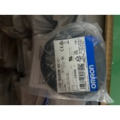 欧姆龙 E2E-S04SR8-WC-C1 5M